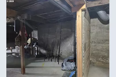 175 S Bonanza St, Sumpter, OR 97877 - Photo 42