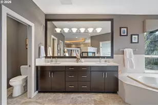 2305 NW Douglas St, Camas, WA 98607 - Photo 22