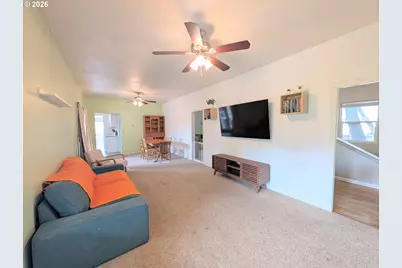 2110 1st St, La Grande, OR 97850 - Photo 6