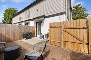 9890 N Syracuse St, Portland, OR 97203 - Photo 26