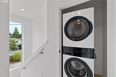 9890 N Syracuse St, Portland, OR 97203 - Photo 16