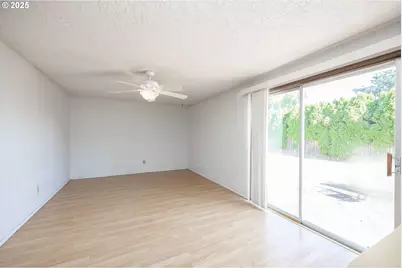 1705 NW Terrace St, Vancouver, WA 98685 - Photo 12