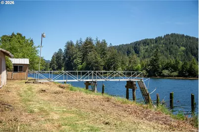 8136 Highway 126, Florence, OR 97439 - Photo 18