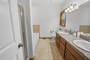 1176 Nautical Dr, Warrenton, OR 97121 - Photo 22