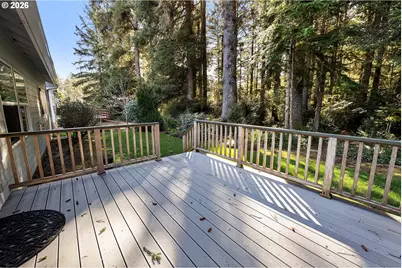 1176 Nautical Dr, Warrenton, OR 97121 - Photo 26