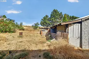 402 Jefferson St, Moro, OR 97039 - Photo 30