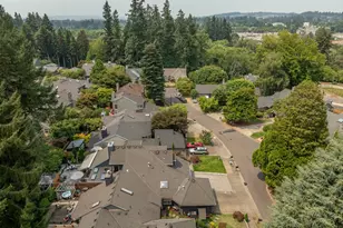 7666 SW Afton Ln, Portland, OR 97224 - Photo 32