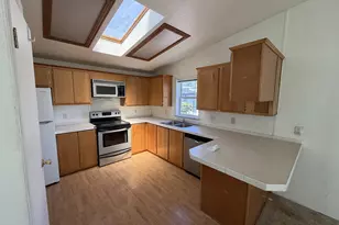 1805 NE 94th St, Vancouver, WA 98660 - Photo 4