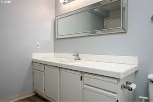 4000 Carman Dr, Lake Oswego, OR 97035 - Photo 22