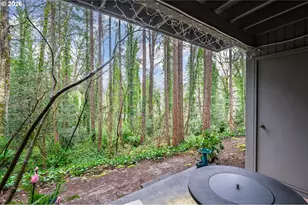 4000 Carman Dr, Lake Oswego, OR 97035 - Photo 26