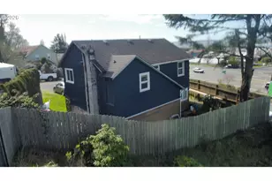 496 Hamburg Ave, Astoria, OR 97103 - Photo 38