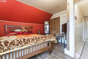 215 NE Going St, Portland, OR 97211 - Photo 28