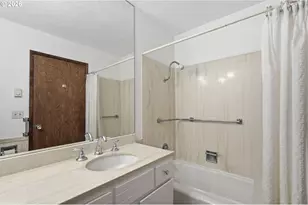1030 1st Pl, Springfield, OR 97477 - Photo 24