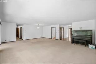 1030 1st Pl, Springfield, OR 97477 - Photo 12