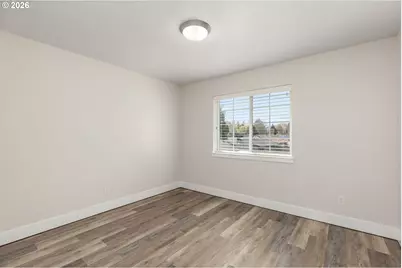 863 NE 4th Ave, Hillsboro, OR 97124 - Photo 28