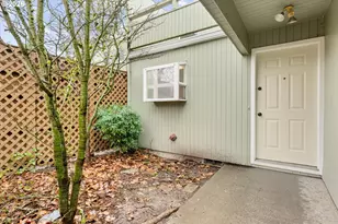 1865 NW Rolling Hill Dr, Beaverton, OR 97006 - Photo 2