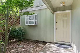 1865 NW Rolling Hill Dr, Beaverton, OR 97006 - Photo 2