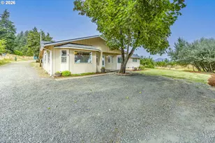 82756 Howe Ln, Creswell, OR 97426 - Photo 2