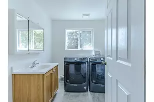 82756 Howe Ln, Creswell, OR 97426 - Photo 22