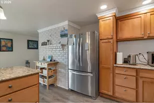 1490 Acacia Ave, Eugene, OR 97408 - Photo 12