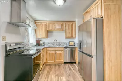 1023 SW 30th St, Pendleton, OR 97801 - Photo 10