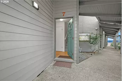 3250 NW Oceanview Dr #7, Newport, OR 97365 - Photo 1