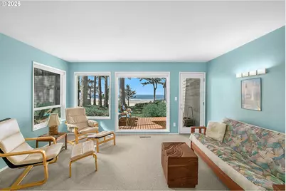 3250 NW Oceanview Dr #7, Newport, OR 97365 - Photo 2