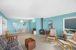 3250 NW Oceanview Dr, Newport, OR 97365 - Photo 10