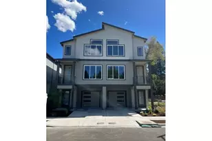 18694 SW Judith Ln, Beaverton, OR 97003 - Photo 2