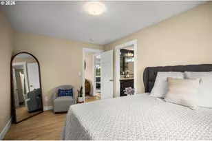 14724 SE Market Ct, Portland, OR 97233 - Photo 12