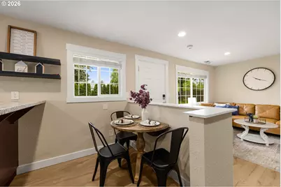 14724 SE Market Ct, Portland, OR 97233 - Photo 10