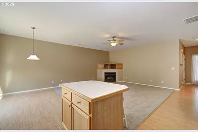 3058 SE Merriweather Dr, Hillsboro, OR 97123 - Photo 8