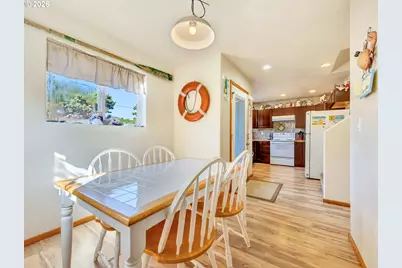 26035 Beach Dr, Rockaway Beach, OR 97136 - Photo 14