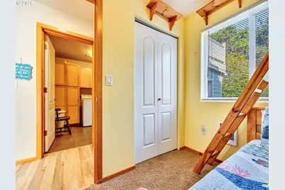 26035 Beach Dr, Rockaway Beach, OR 97136 - Photo 24