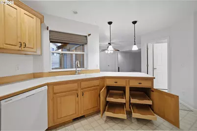 250 SE Coast Guard Dr #2, Depoe Bay, OR 97341 - Photo 14