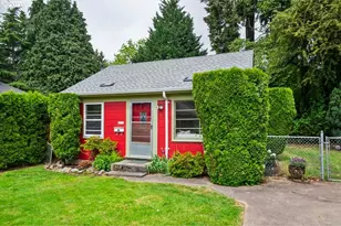 4015 SE Tenino St, Portland, OR 97202 - Photo 2