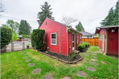 4015 SE Tenino St, Portland, OR 97202 - Photo 24