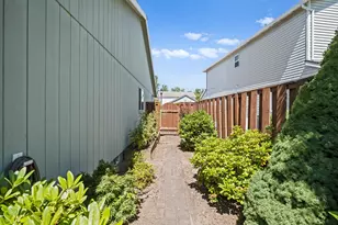 21892 Bramble Way, Fairview, OR 97024 - Photo 34