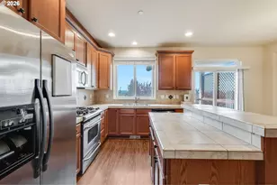 9923 SE Old Town Ct, Happy Valley, OR 97086 - Photo 6