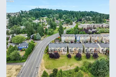 9923 SE Old Town Ct, Happy Valley, OR 97086 - Photo 32