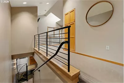 2419 NW Thurman St, Portland, OR 97210 - Photo 22