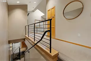 2419 NW Thurman St, Portland, OR 97210 - Photo 22