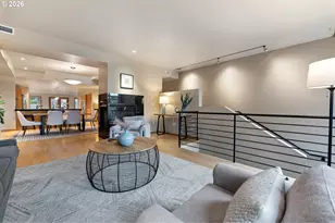 2419 NW Thurman St, Portland, OR 97210 - Photo 8