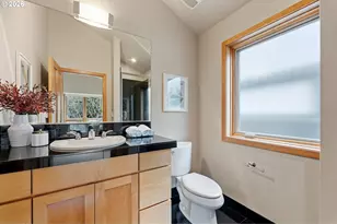 2419 NW Thurman St, Portland, OR 97210 - Photo 36