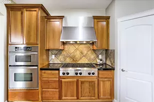 8689 SW 71St Terrace, Portland, OR 97223 - Photo 12