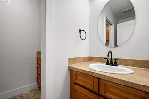 789 Whitham Way, Harrisburg, OR 97446 - Photo 10
