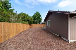49 Park Village Dr, Florence, OR 97439 - Photo 10