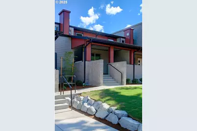 65 S Mountain Ave, Ashland, OR 97520 - Photo 1