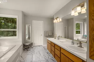 12727 SW 60th Ct, Portland, OR 97219 - Photo 28