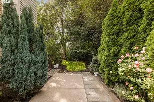12727 SW 60th Ct, Portland, OR 97219 - Photo 40